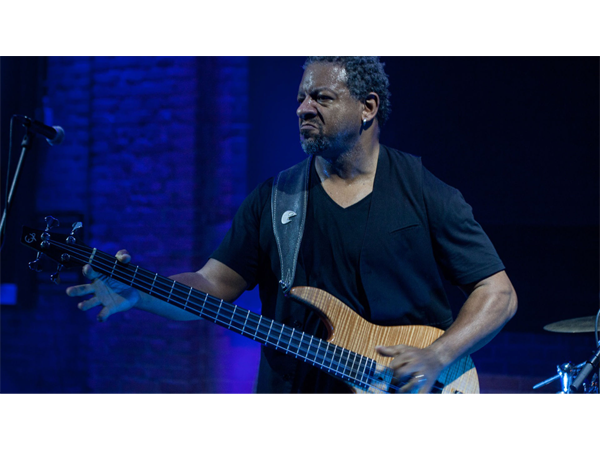 Bassist Alvin Mills (on Album release 2021)